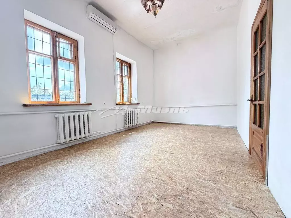 Дом в Крым, Симферополь ул. 51-й Армии, 49А (39 м) - Фото 1