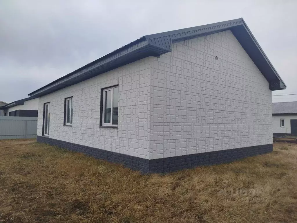 Дом в Челябинская область, Красноармейский муниципальный округ, пос. ... - Фото 1