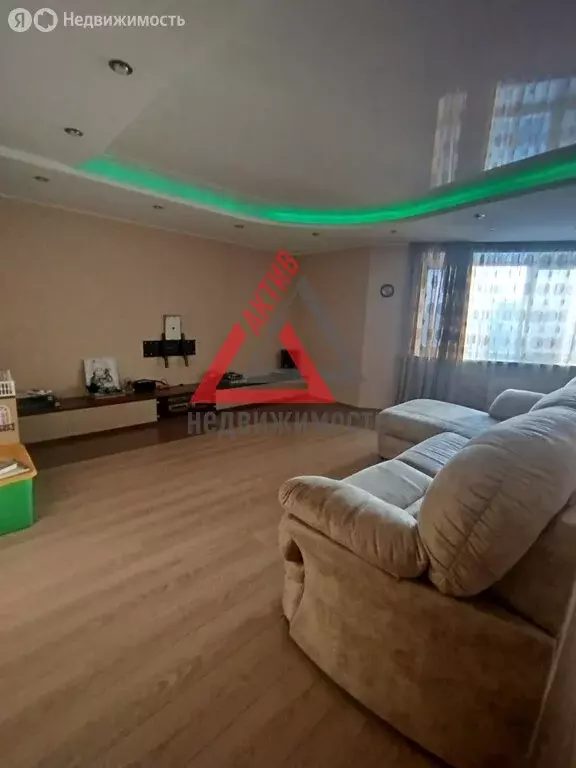 3-комнатная квартира: Каменск-Уральский, улица Мичурина, 63 (94.1 м) - Фото 2