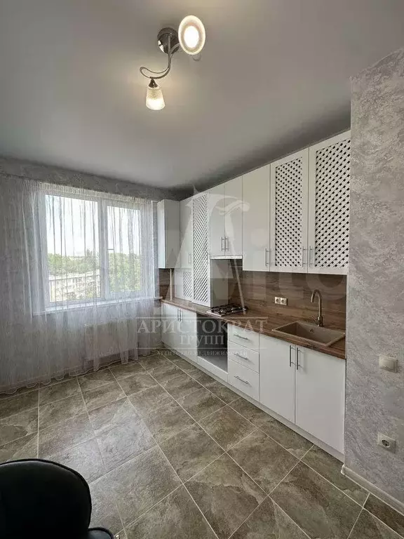 1-к. квартира, 40 м, 7/7 эт. - Фото 0