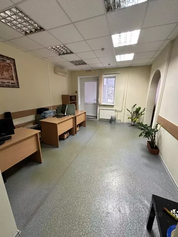 Помещение свободного назначения в Самарская область, Тольятти ул. ... - Фото 1