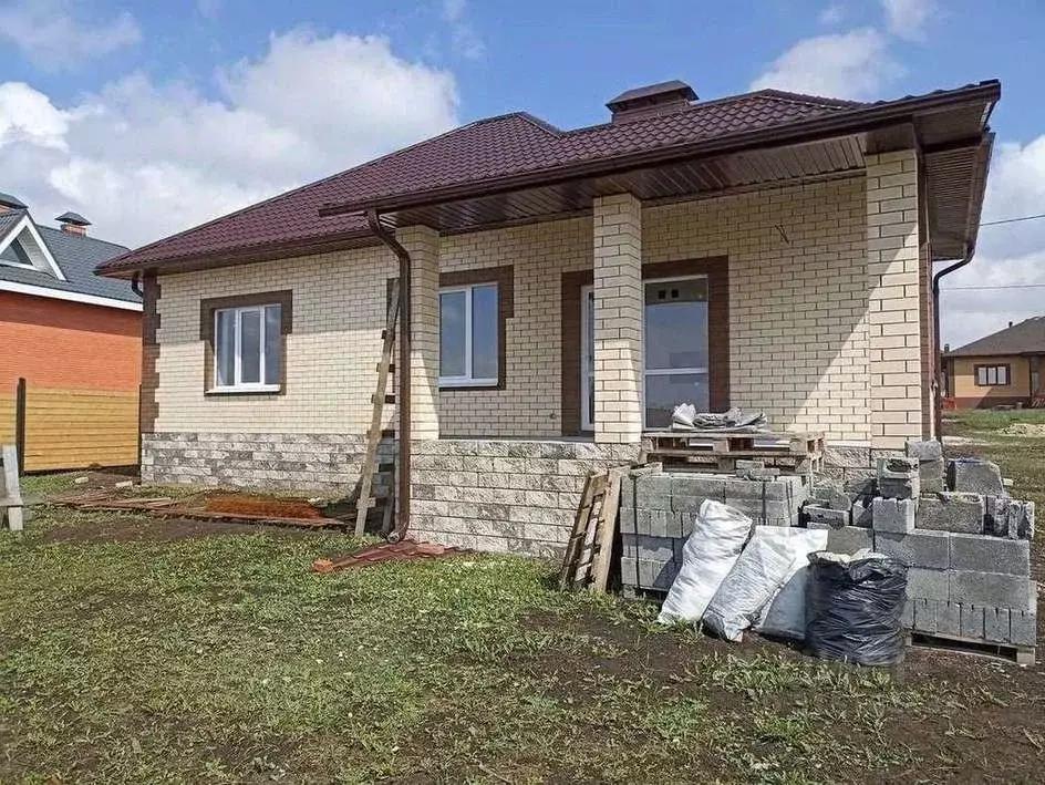 Дом в Белгородская область, Белгородский район, с. Стрелецкое ул. ... - Фото 2