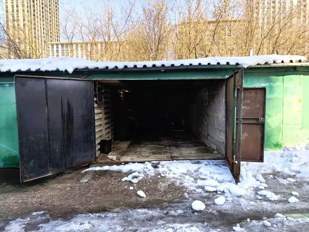 Гараж в Москва Винницкая ул., 15К2 (18 м) - Фото 1