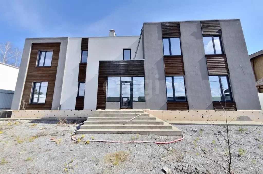 Дом в Челябинская область, Миасс ул. Каргина, 15 (360 м) - Фото 1