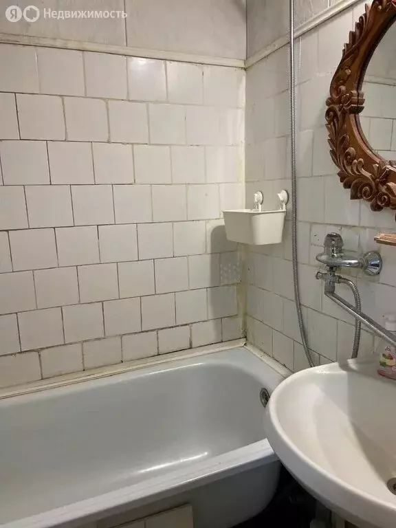 3-комнатная квартира: Новый Уренгой, район Северная Жилая Часть, ... - Фото 1