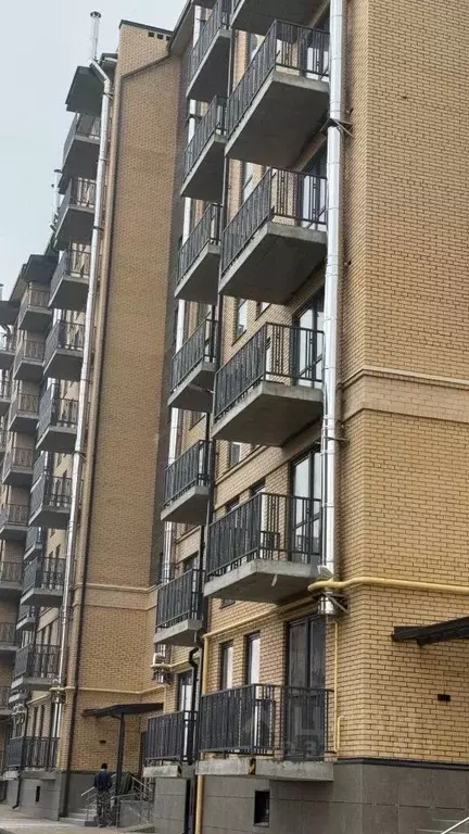 2-к кв. Северная Осетия, Владикавказ ул. Хадарцева (66.5 м) - Фото 1