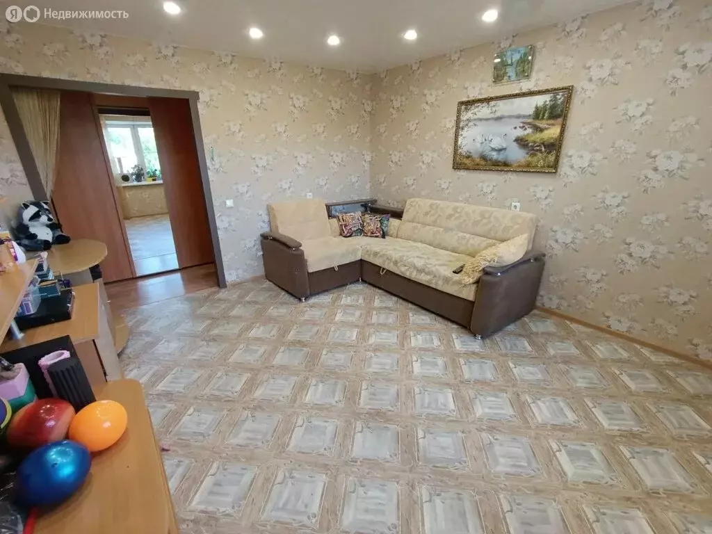 3-комнатная квартира: Киров, Березниковский переулок, 32 (72.4 м) - Фото 1