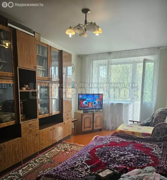 3-комнатная квартира: Смоленск, улица Кирова, 7 (60 м) - Фото 1