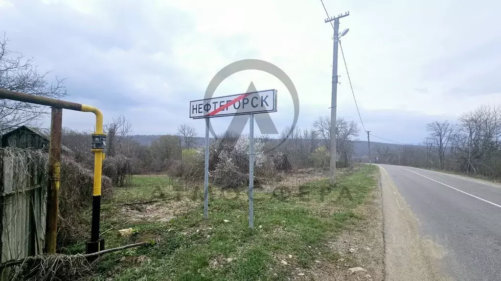 Участок в Краснодарский край, Апшеронский район, Нефтегорск пгт ул. ... - Фото 2