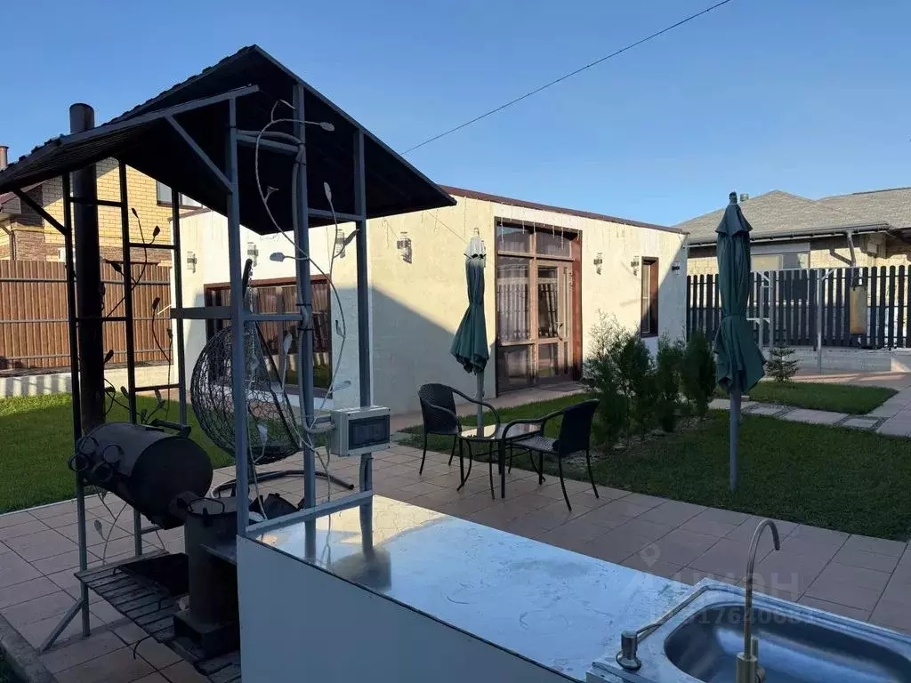 Дом в Волгоградская область, Волжский ул. Лиловая, 15 (60 м) - Фото 1