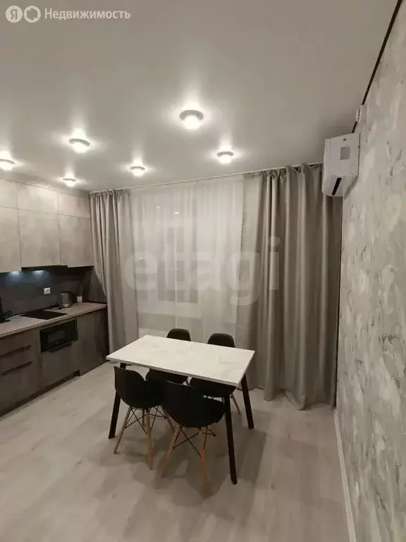 2-комнатная квартира: Тюмень, Харьковская улица, 74 (39.4 м) - Фото 1