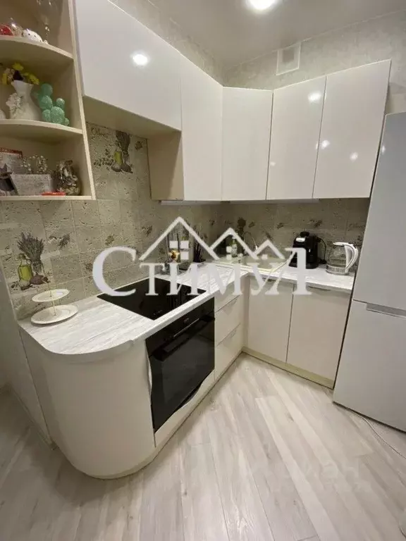 2-к кв. Хакасия, Черногорск ул. Генерала Тихонова, 6Бк2 (60.0 м) - Фото 0