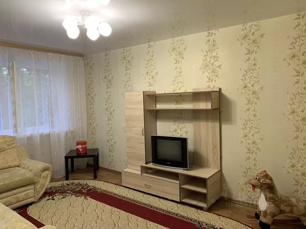 2-к кв. Тюменская область, Тюмень ул. Республики, 186 (45.0 м) - Фото 0