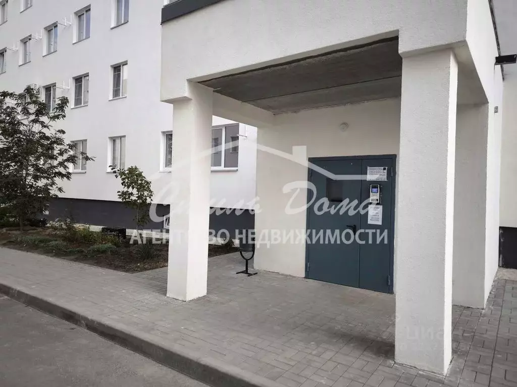 3-к кв. Волгоградская область, Волгоград ул. Ломоносова, 70 (56.4 м) - Фото 2