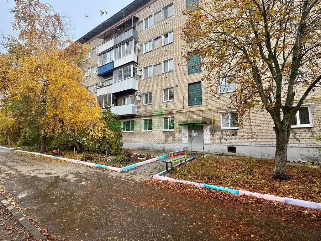 2-к кв. Саратовская область, Вольск ул. Маршала Жукова, 4 (40.5 м) - Фото 1