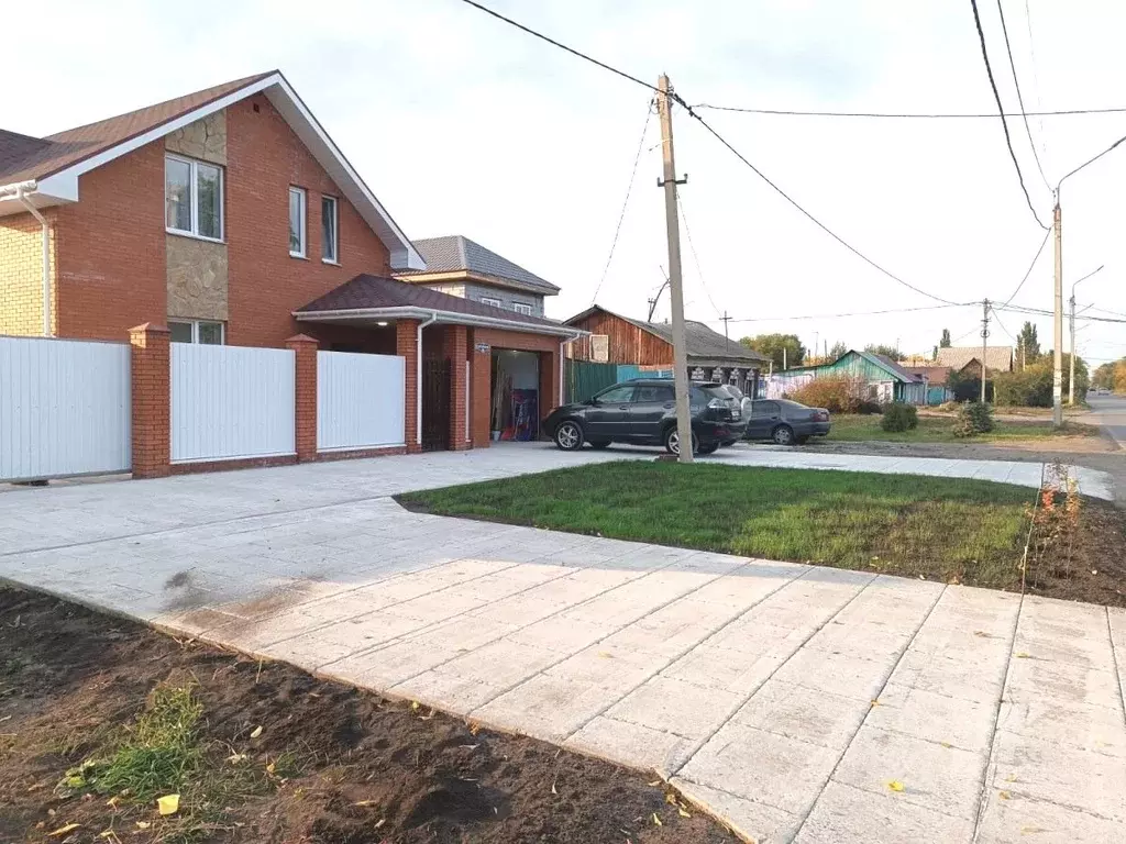 Дом в Омская область, Омск Осоавиахимовская ул. (188 м) - Фото 1