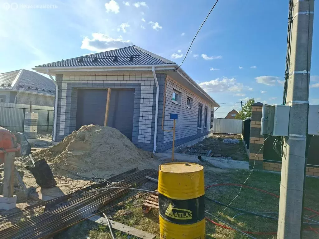 Дом в Ялуторовск, улица Антонова, 4 (100 м) - Фото 2