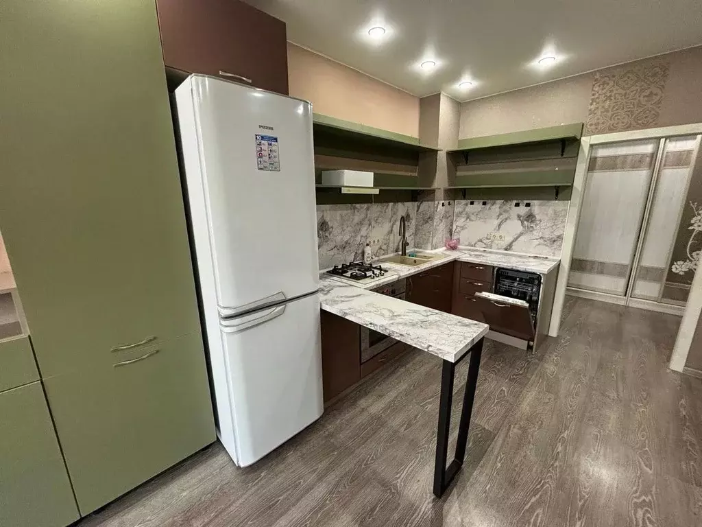 2-к кв. Ульяновская область, Ульяновск ул. Радищева, 4 (69.0 м) - Фото 2