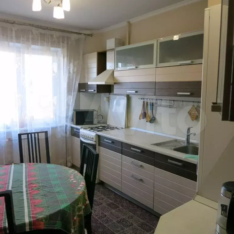 3-к. квартира, 63 м, 4/9 эт. - Фото 0