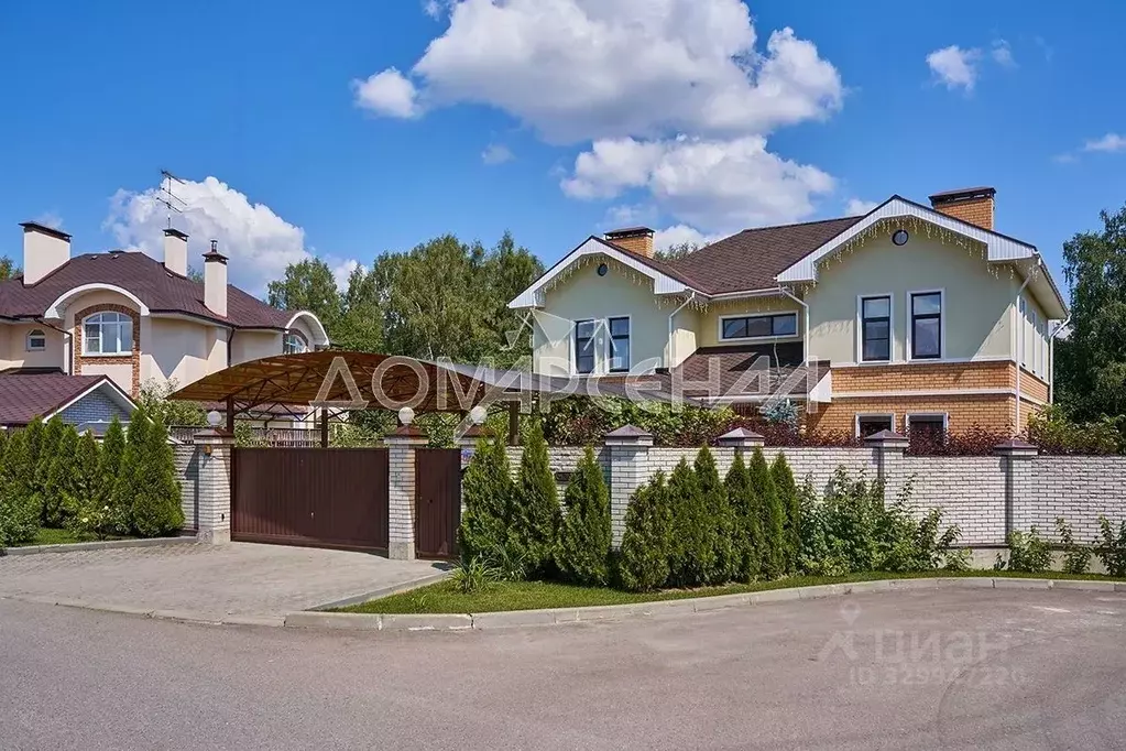Дом в Москва д. Милюково, ул. Лесная, 50 (370 м) - Фото 1