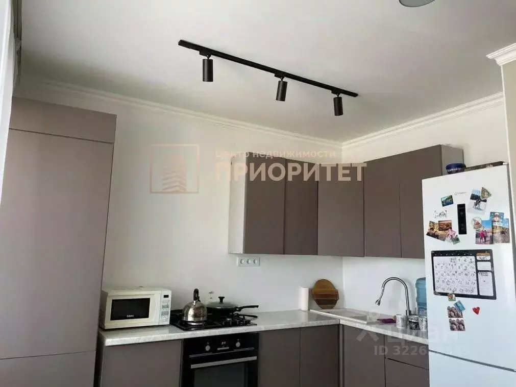 2-к кв. Саха (Якутия), Якутск ул. Осипенко, 5 (68.0 м) - Фото 0