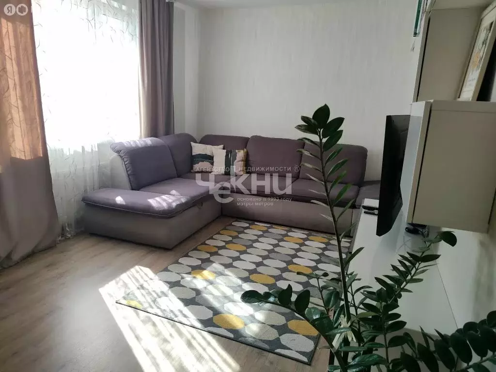 3-комнатная квартира: Нижний Новгород, Приокский район, Цветочная ... - Фото 1