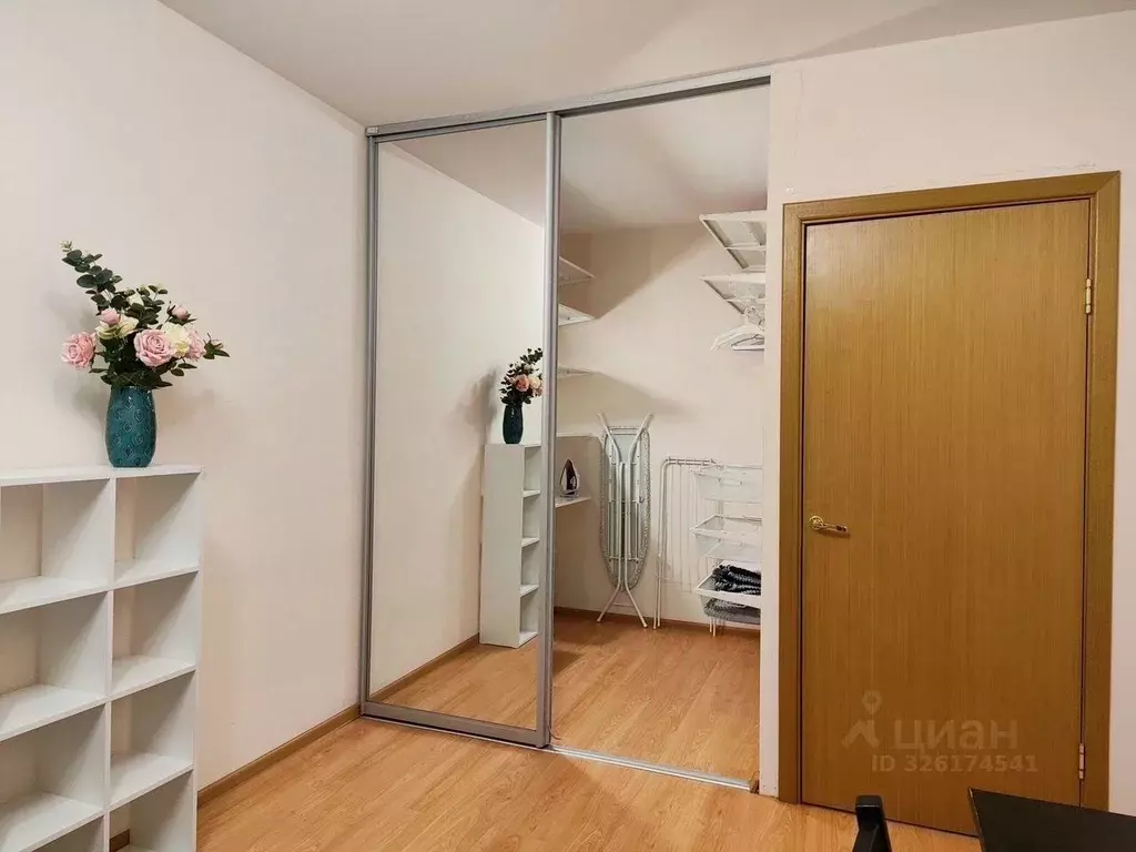 1-к кв. Ленинградская область, Мурино Всеволожский район, просп. ... - Фото 1