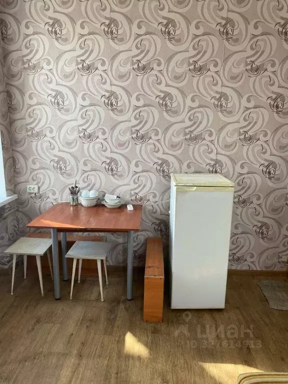 Комната Саратовская область, Саратов просп. Энтузиастов, 30 (15.0 м) - Фото 2