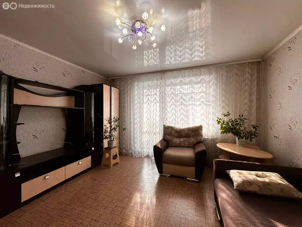 4-комнатная квартира: Саяногорск, микрорайон Интернациональный, 23 ... - Фото 2