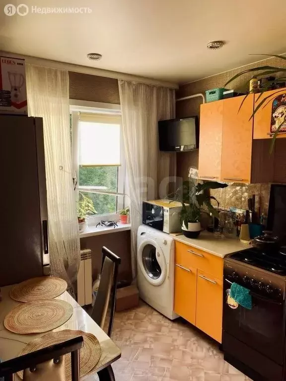 2-комнатная квартира: Ангарск, 82-й квартал, 10 (40.9 м) - Фото 0