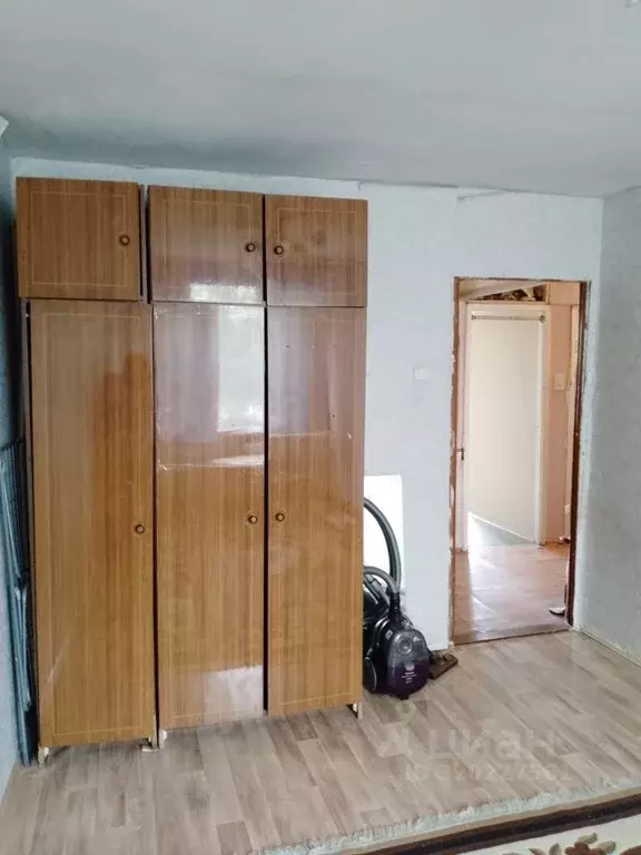 Комната Санкт-Петербург ул. Замшина, 54 (17.0 м) - Фото 1
