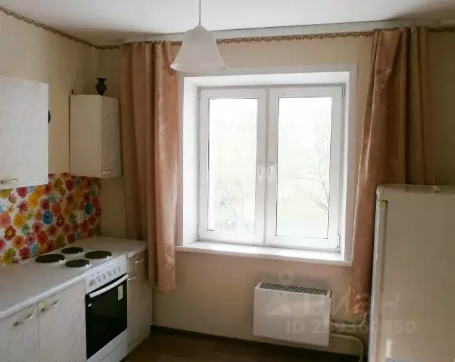 1-к кв. Курганская область, Курган Заозерный жилрайон, 5-й мкр, 25к3 ... - Фото 0