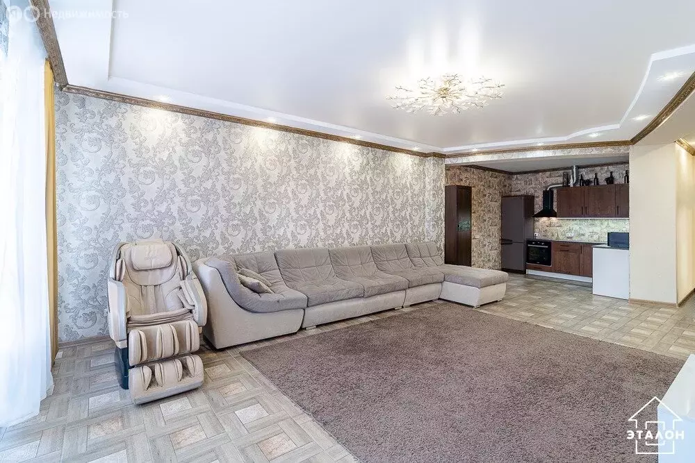 3-комнатная квартира: Омск, улица Масленникова, 58 (105.8 м) - Фото 2