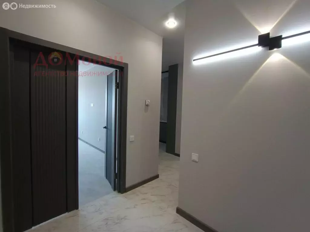 2-комнатная квартира: Смоленск, 2-я Киевская улица, 18А (71 м) - Фото 1