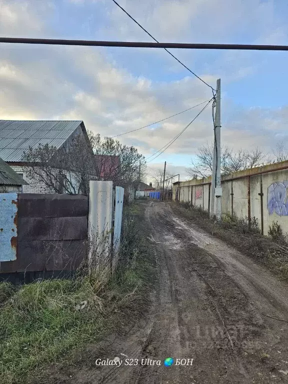 Дом в Саратовская область, Балаковский район, Быково-Отрогское ... - Фото 1