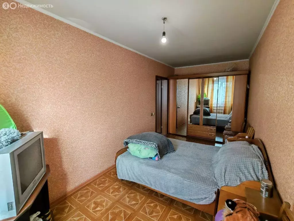 3-комнатная квартира: Бийск, улица Разина, 72 (55.4 м) - Фото 2