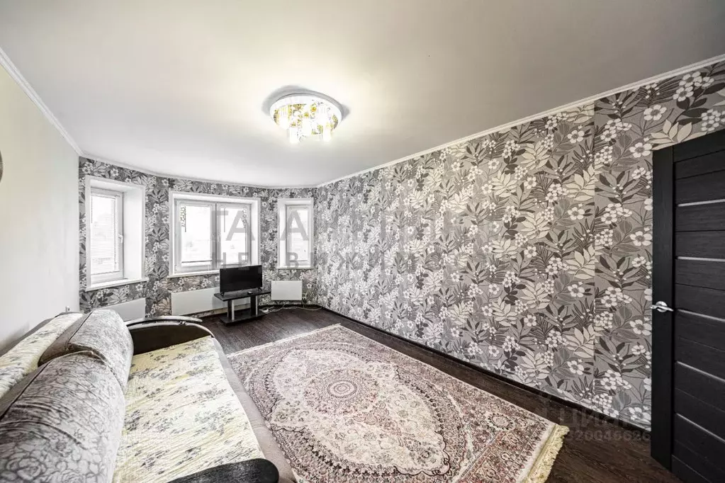 2-к кв. Липецкая область, Липецк ул. 50 лет НЛМК, 2В (67.0 м) - Фото 0