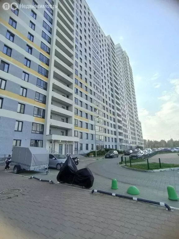 Квартира-студия: Екатеринбург, улица Евгения Савкова, 8 (30.1 м) - Фото 0