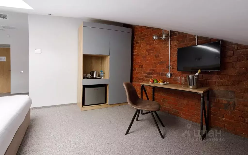 Комната Москва Петровский бул., 9С1 (12.0 м) - Фото 2