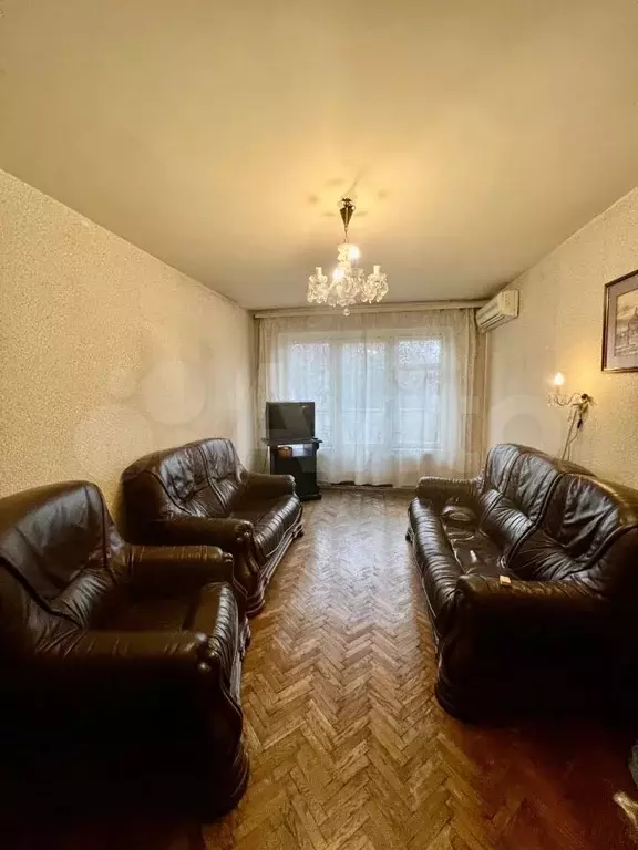 3-к. квартира, 60 м, 4/5 эт. - Фото 1