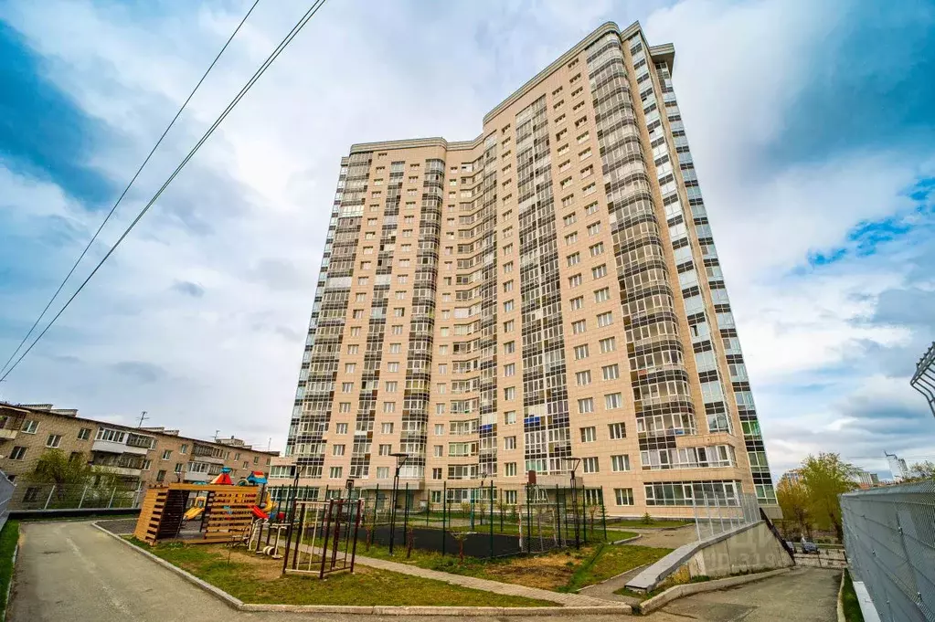 Гараж в Свердловская область, Екатеринбург ул. Папанина, 18 (17 м) - Фото 1