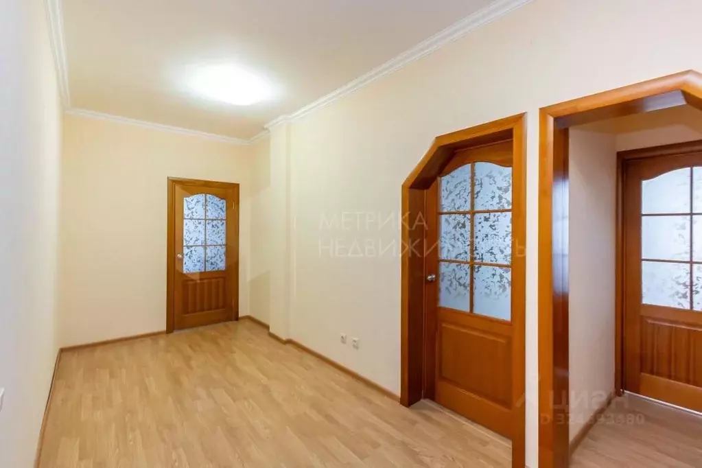 2-к кв. Тюменская область, Тюмень ул. Самарцева, 8 (86.2 м) - Фото 1