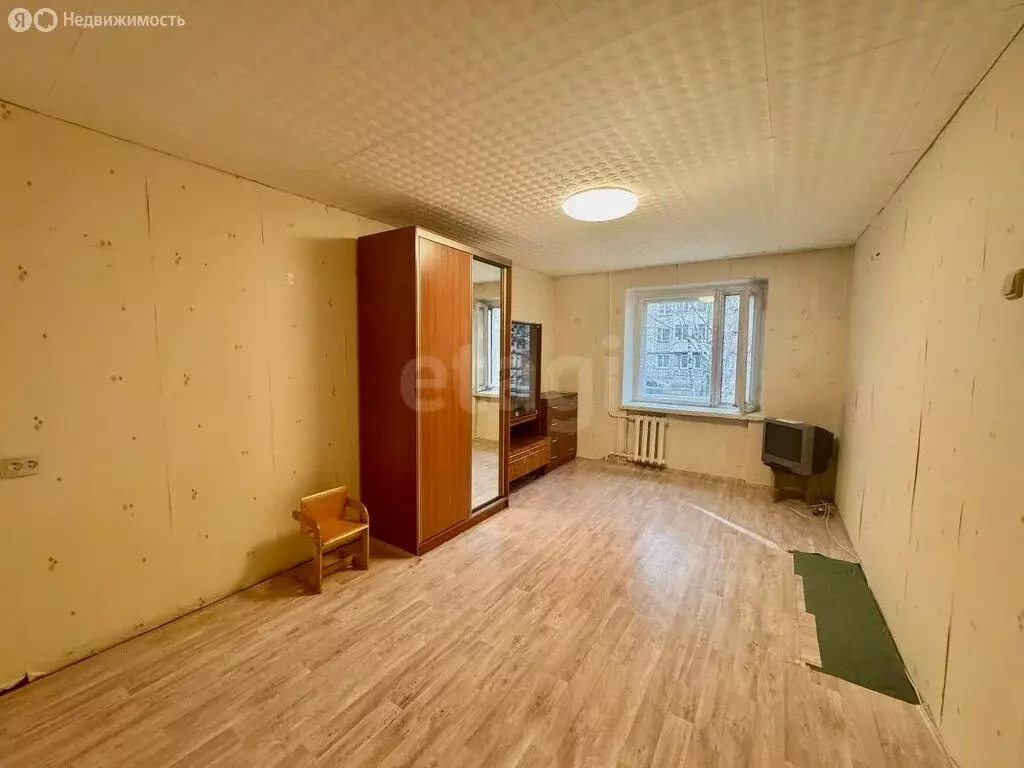 1-комнатная квартира: Кирово-Чепецк, улица Ленина, 58к2 (31.5 м) - Фото 0