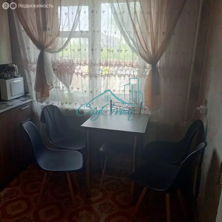 3-комнатная квартира: посёлок Энергетик, 24 (56.3 м) - Фото 0