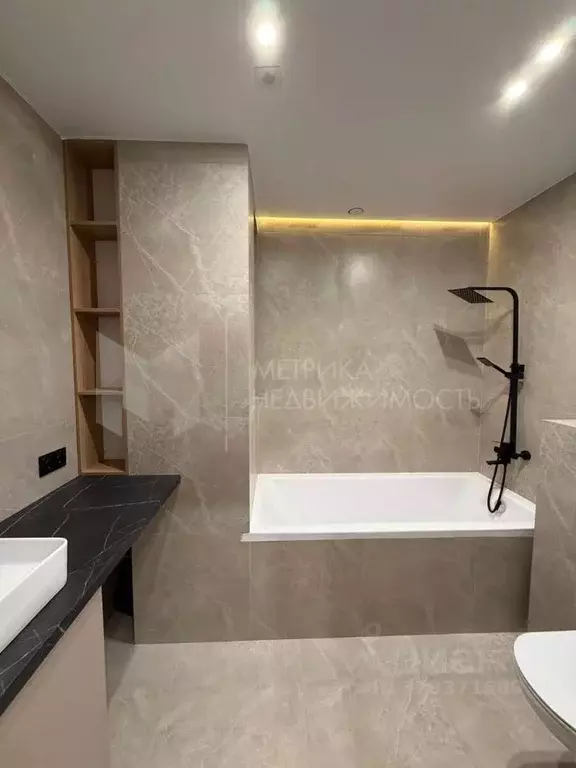 1-к кв. Тюменская область, Тюмень ул. Константина Посьета, 6 (38.0 м) - Фото 1