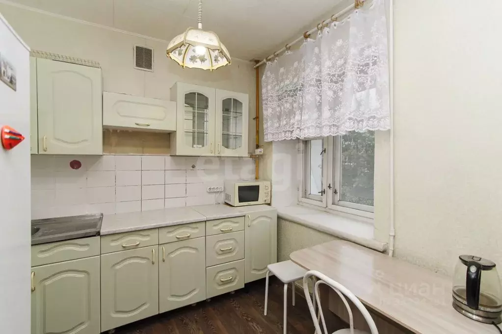 3-к кв. Тюменская область, Тюмень Киевская ул., 68 (43.0 м) - Фото 1