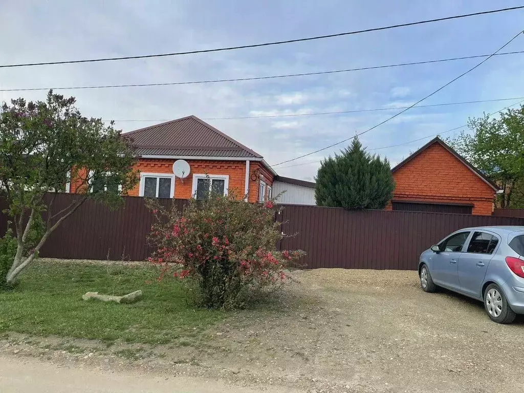 Дом в Адыгея, с. Красногвардейское ул. Широкая, 8 (77 м) - Фото 1