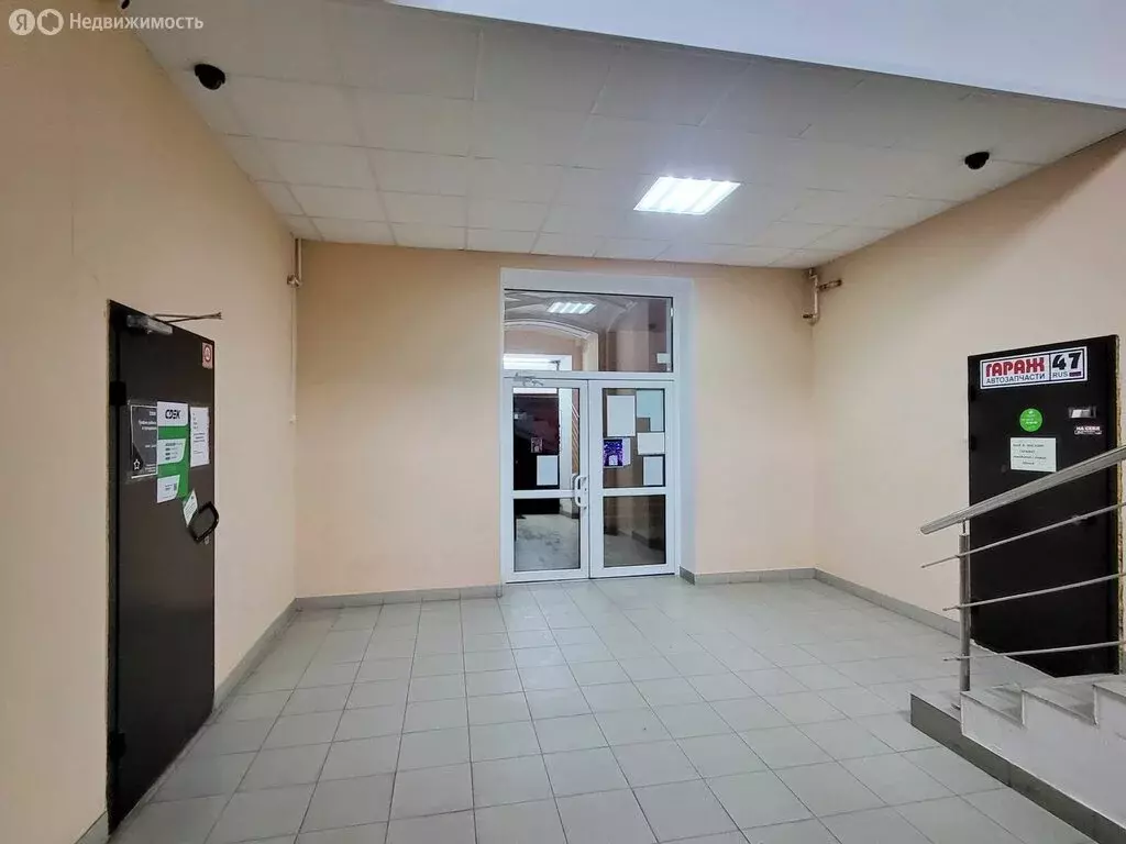 Торговая площадь (193 м) - Фото 2