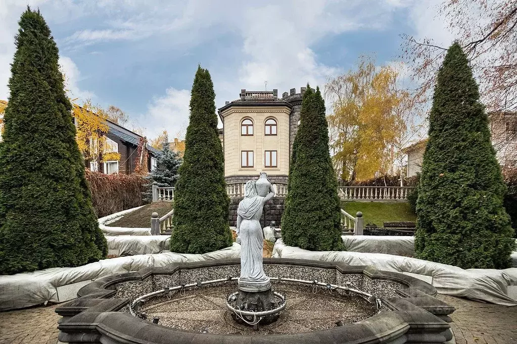 Коттедж в Москва д. Мякинино,  (980 м) - Фото 0