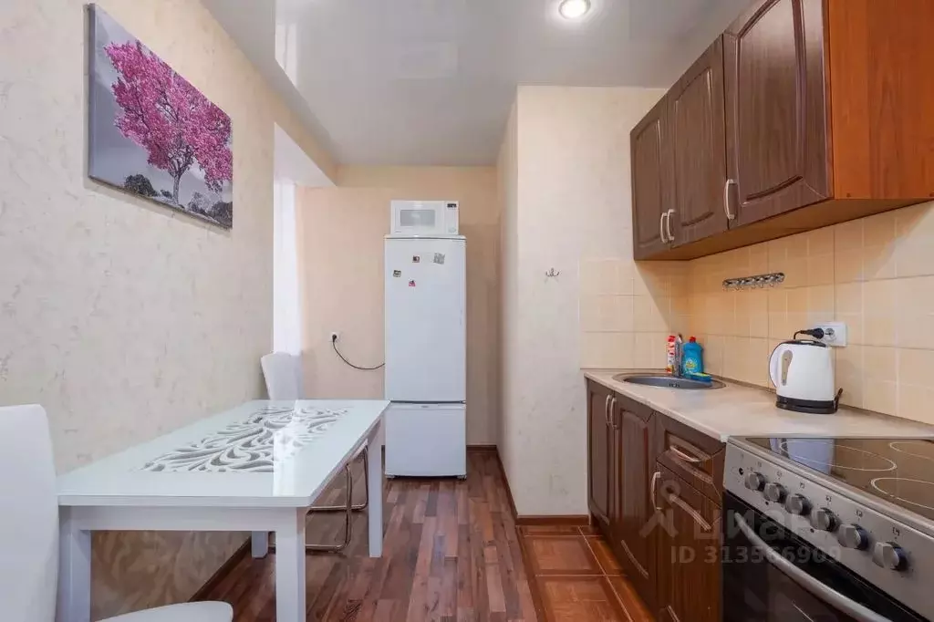 Студия Омская область, Омск Пригородная ул., 23к1 (30.0 м) - Фото 1